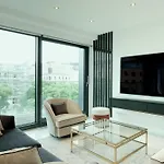 Lux 41 By Suite030